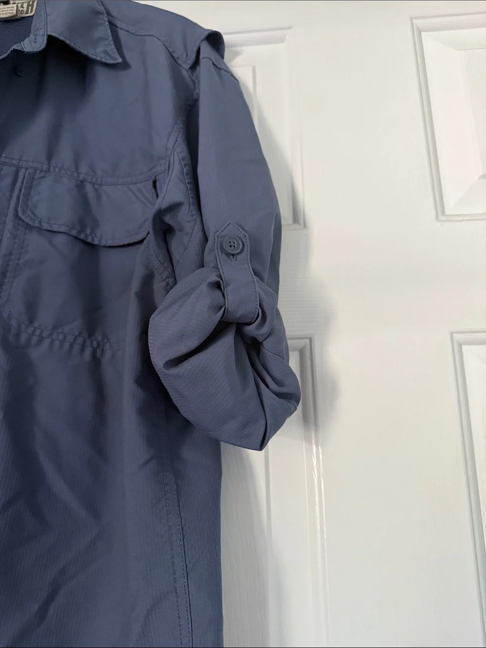 Duluth Trading Co Slate Blue Long Sleeve Button Up Shirt